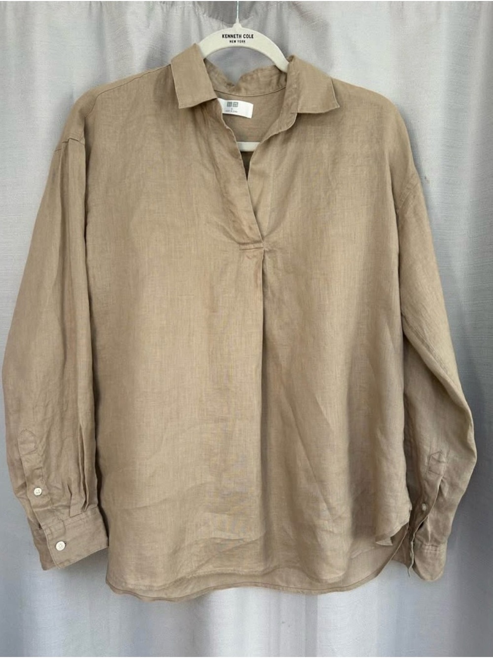 Uniqlo Beige Linen Button-sleeve collared Shirt V neck